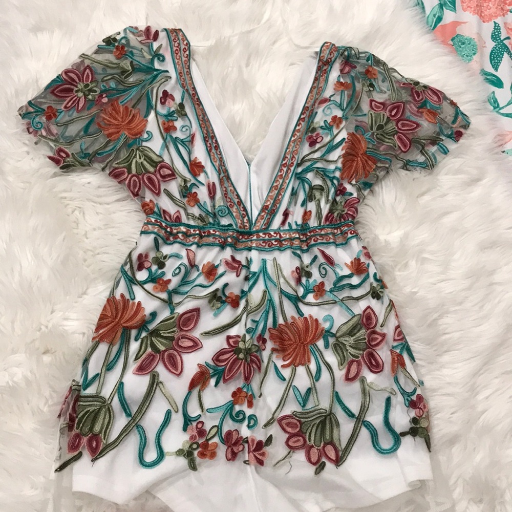 Floral romper - Picture 3 of 3